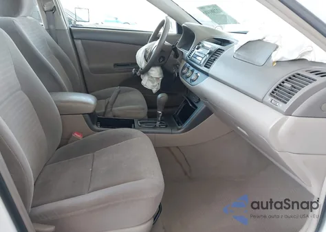 2005 Toyota Camry Le from USA, damaged, VIN 4T1BE32KX5U578113